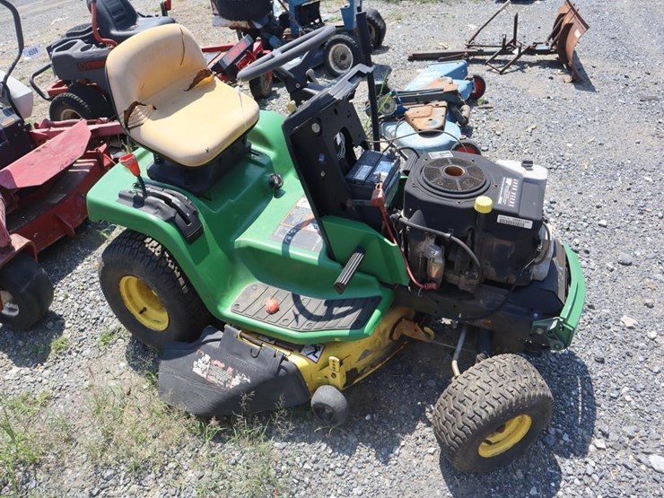 john-deere-lx173-image-1