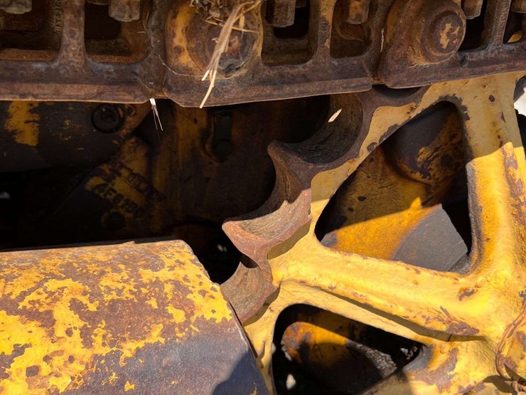 caterpillar-d2-image-10