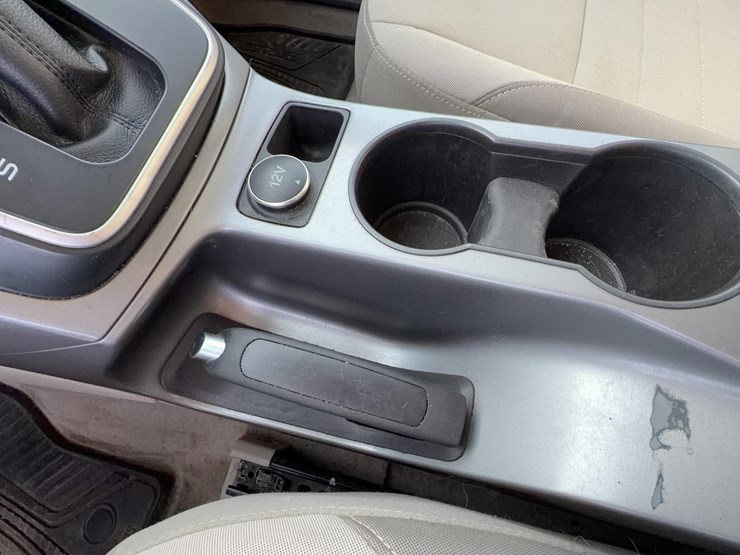 2013-ford-escape-image-35