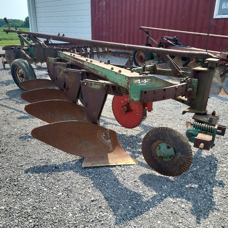 Oliver 545 In Furrow  4 Bottom Moldboard Plow w/Coulters
