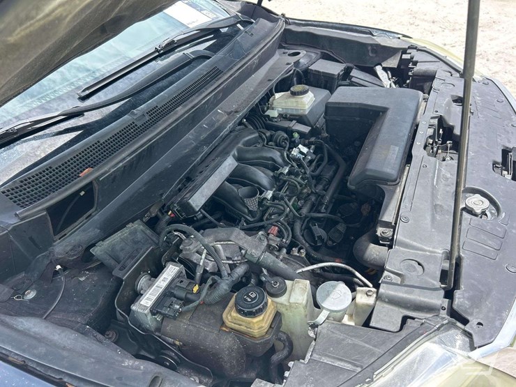 2013-nissan-pathfinder-image-9