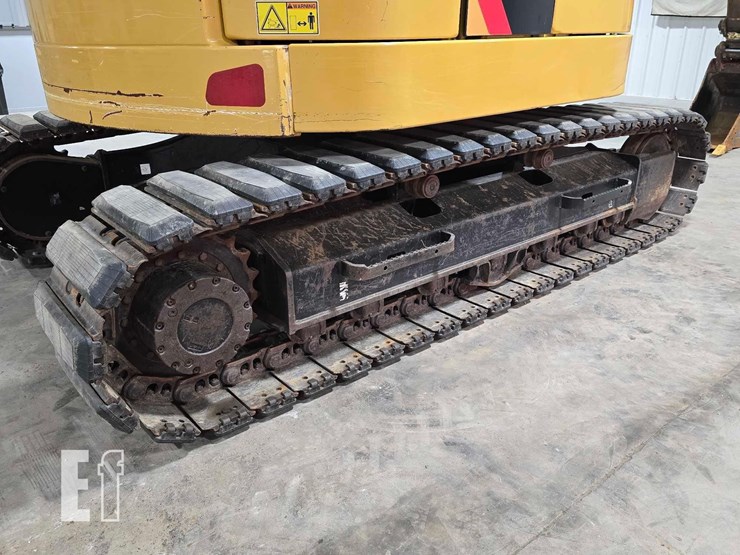 2019-caterpillar-315f-lcr-image-38