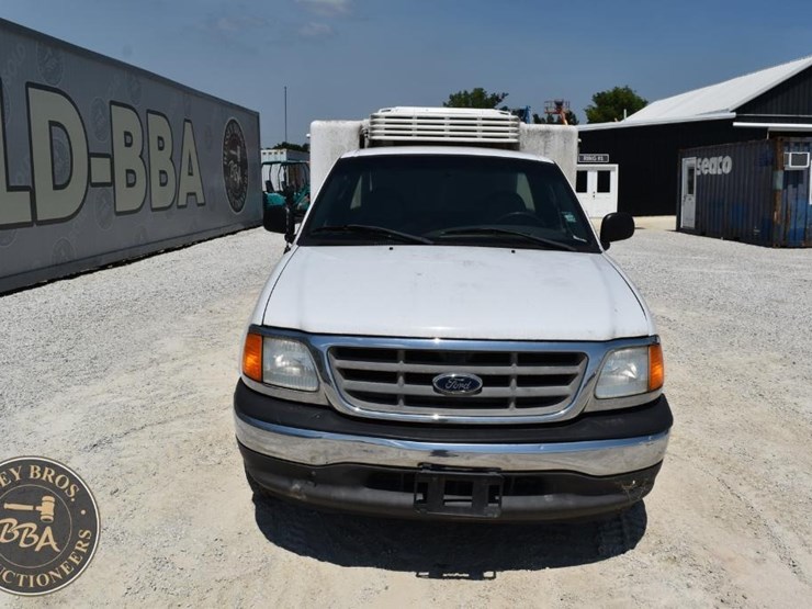 2004-ford-f150-image-8