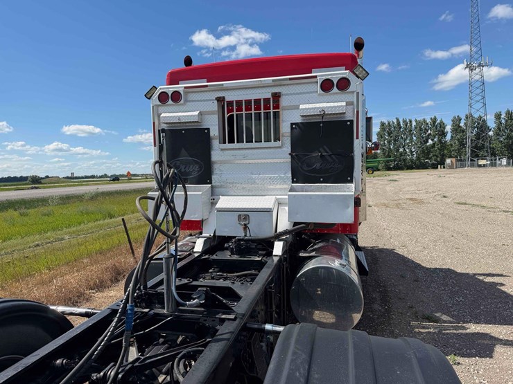2012-kenworth-t800-image-22