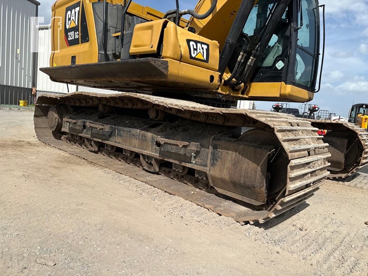 caterpillar-320gc-image-31