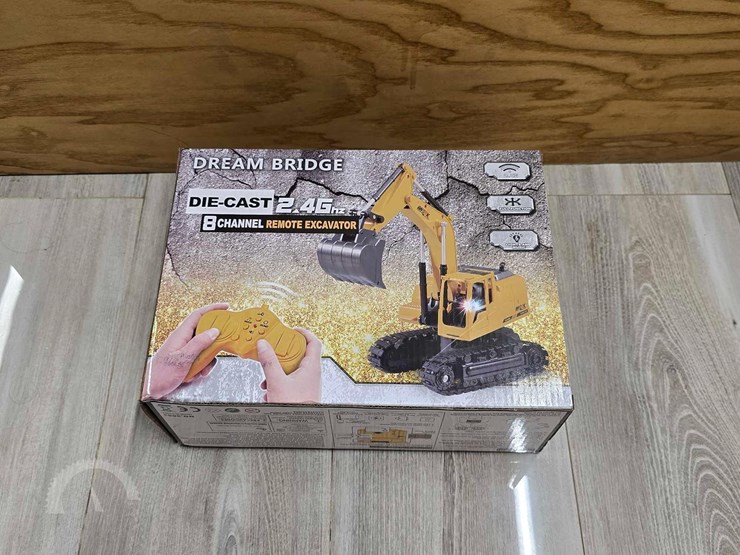 2026-future-remote-control-excavator-toy-image-2
