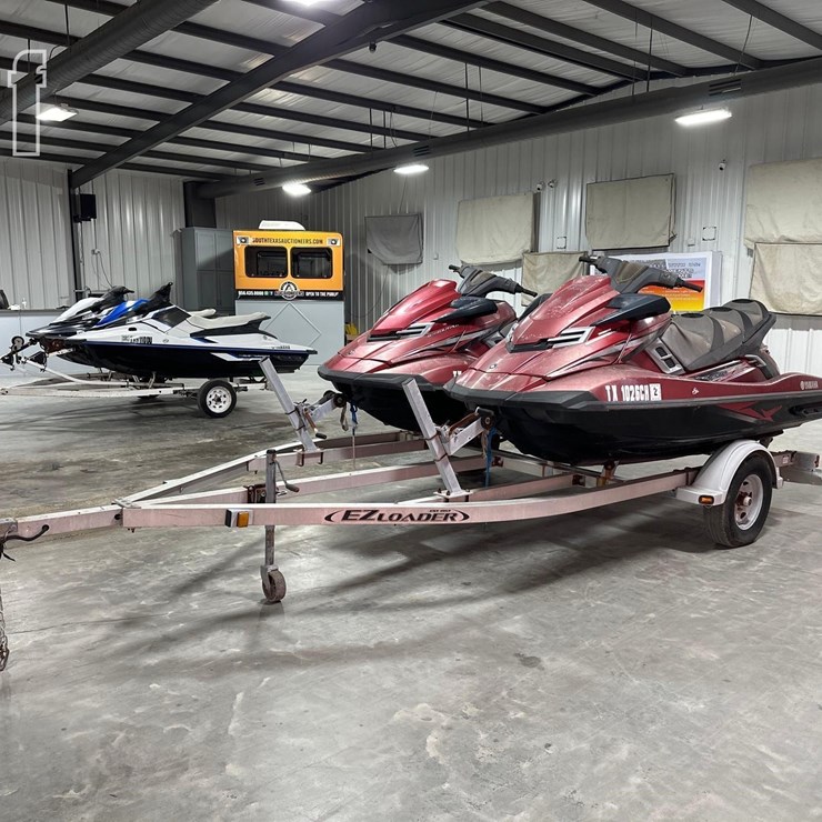 YAMAHA WAVERUNNER PERSONAL WATERCRAFTS