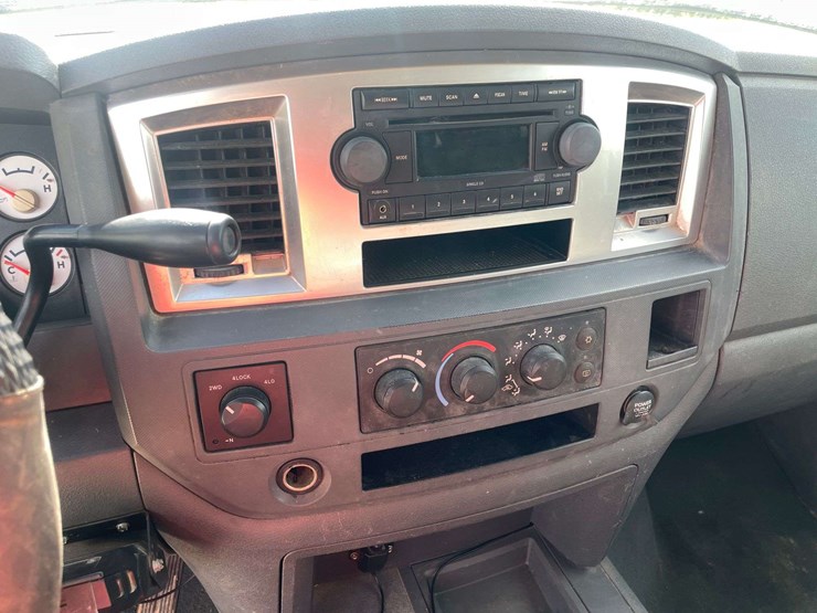 2006-dodge-ram-1500-image-13
