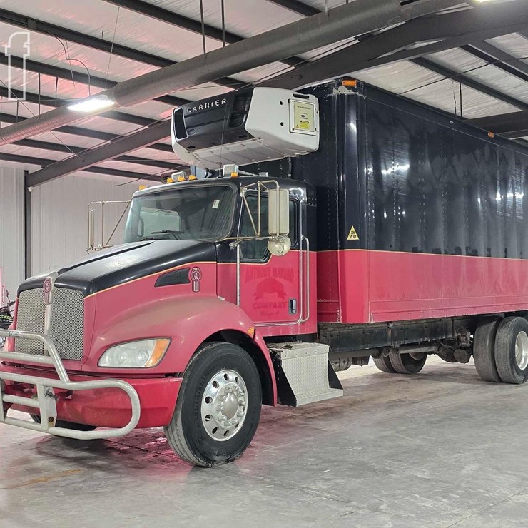 2013 KENWORTH T370