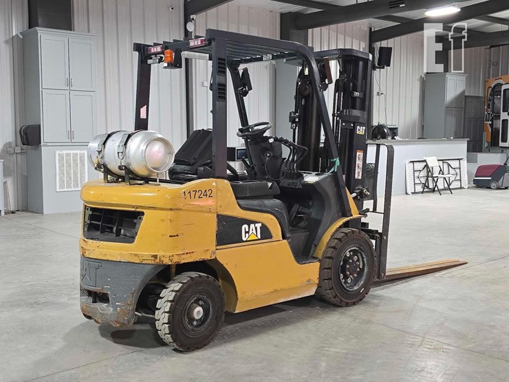 2020-caterpillar-gp25n-image-3