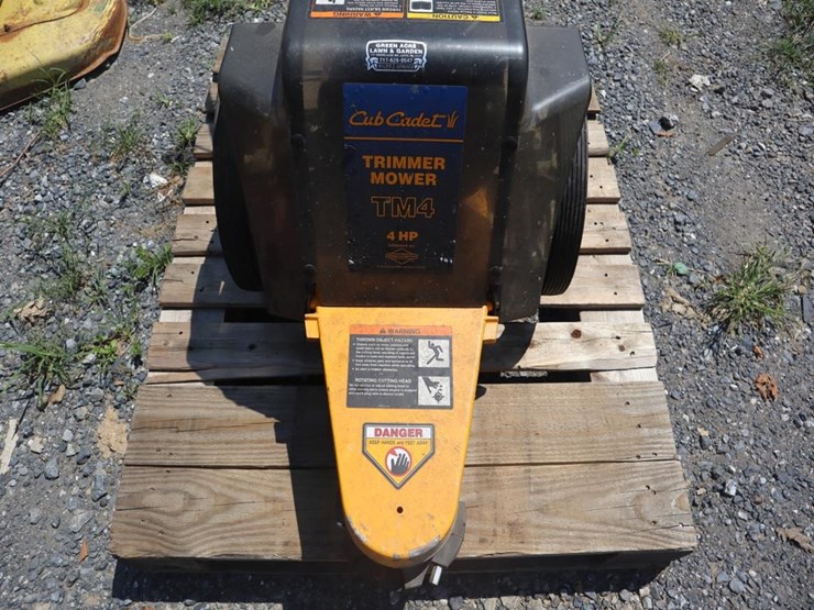 cub-cadet-weed-wacker-image-7
