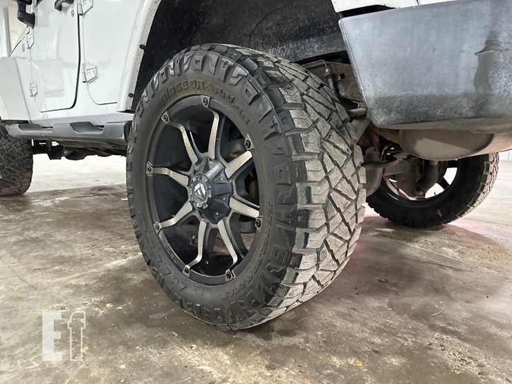 2016-jeep-wrangler-image-27