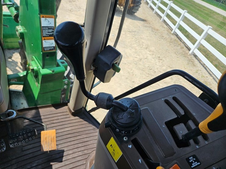 john-deere-6420-image-42