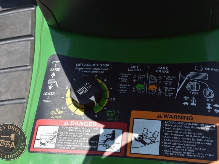 2005-john-deere-lt190-image-13