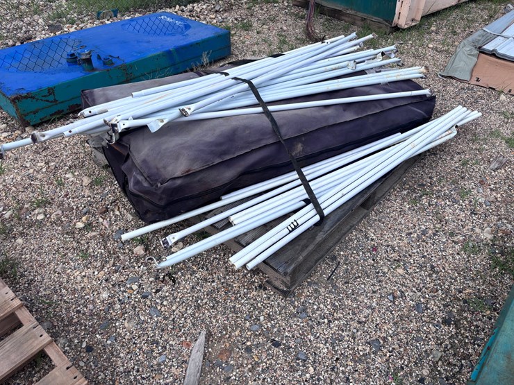#8012-•-outdoor-tent-image-2