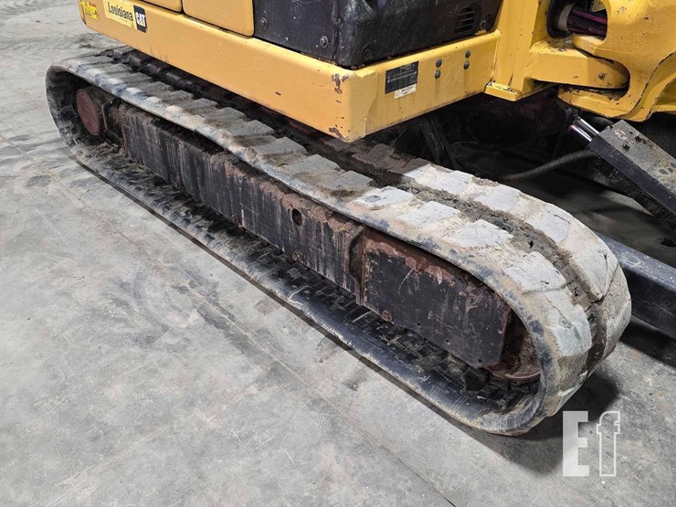 2021-caterpillar-306cr-image-38