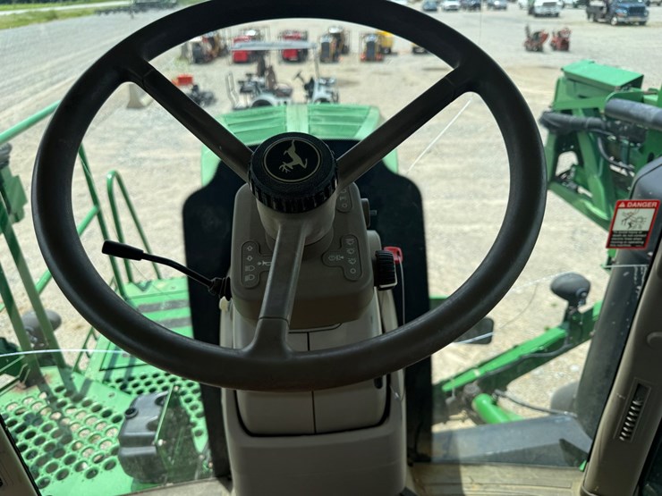 2016-john-deere-r4038-image-113