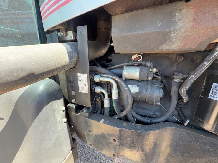 1996-white-6195f-tractor-image-19