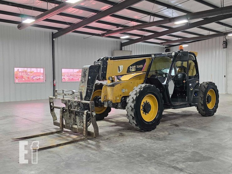 2016-caterpillar-tl642d-image-1