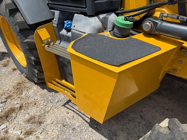 #43053-•-2024-john-deere-320p-backhoe-loader-1t0320pacrfx07150-inv#-43053-image-44