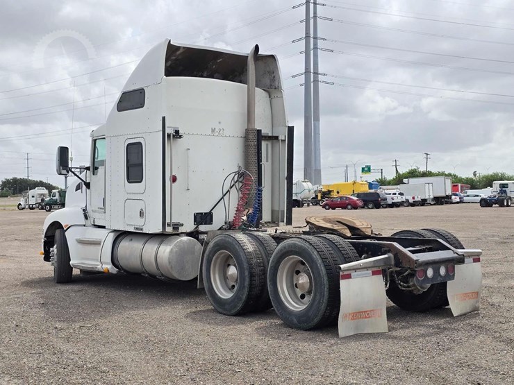 2009-kenworth-t660-image-4
