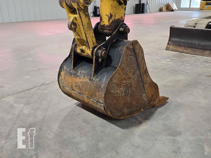 2021-caterpillar-306cr-image-11