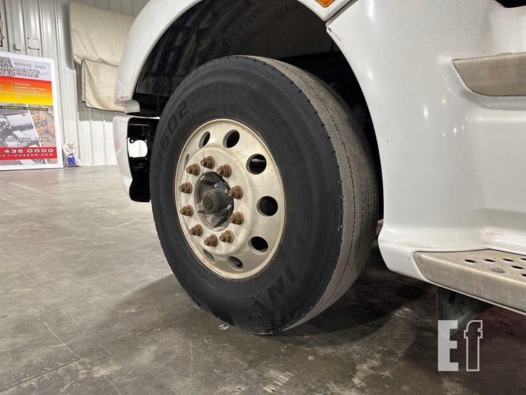 2009-kenworth-t660-image-26