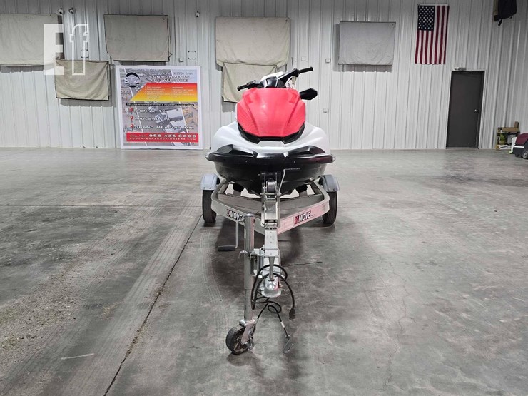 kawasaki-stx160-jet-ski-image-7
