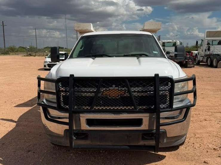 2013-chevrolet-silverado-2500hd-image-7