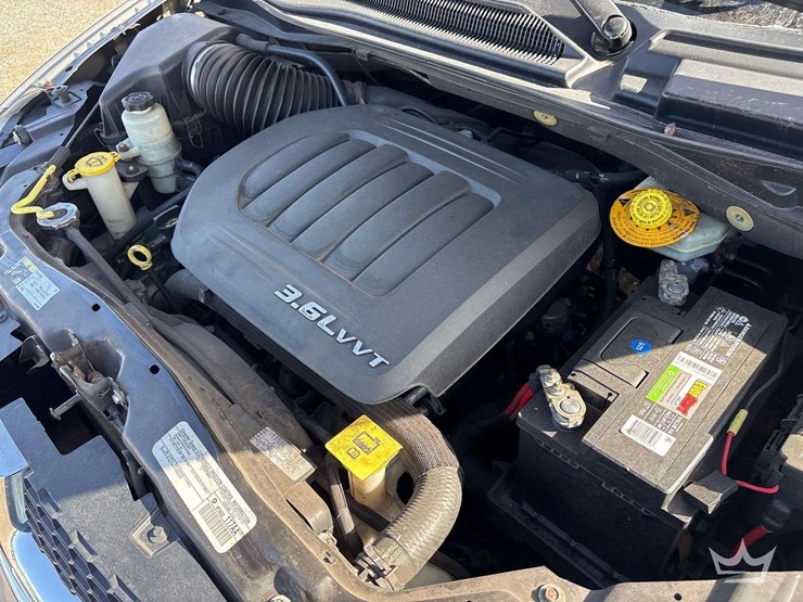 2015-dodge-grand-caravan-image-9
