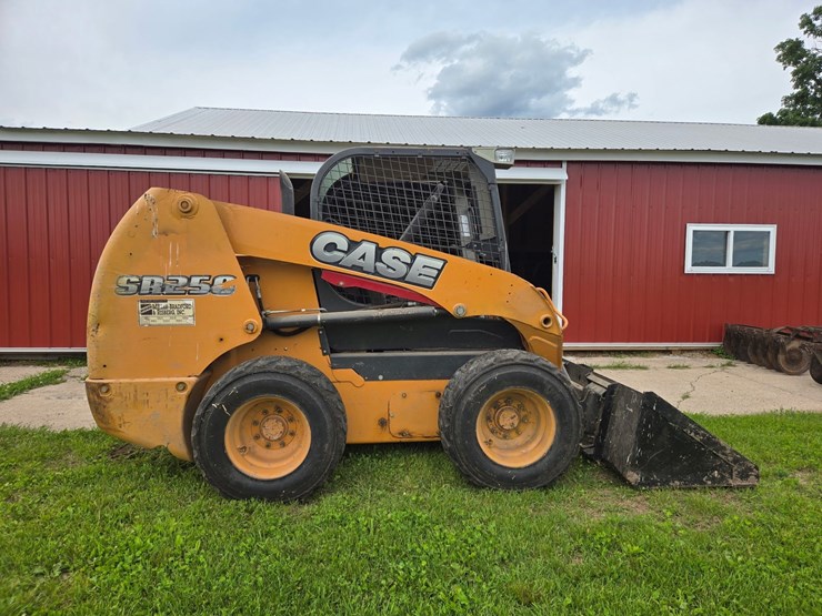 2012-case-sr250-image-4