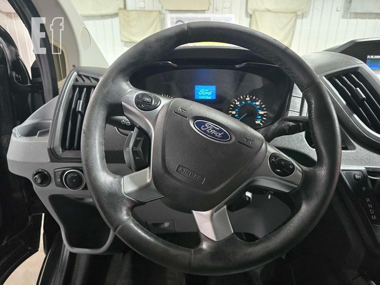 2015-ford-transit-image-10