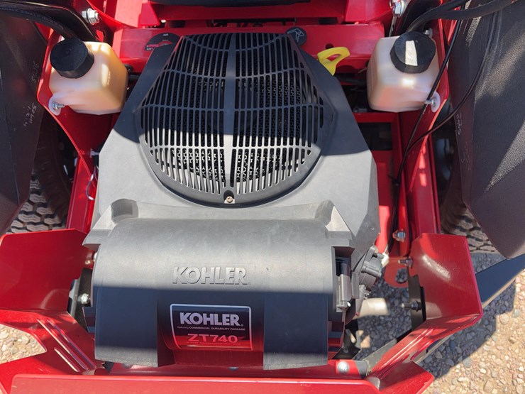 gravely-992267-zero-turn-mower-image-14