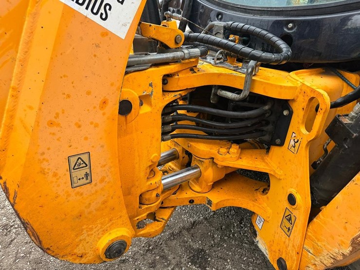 jcb-3cx14-image-20