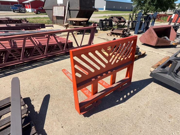 kubota-plate-with-forks-image-3