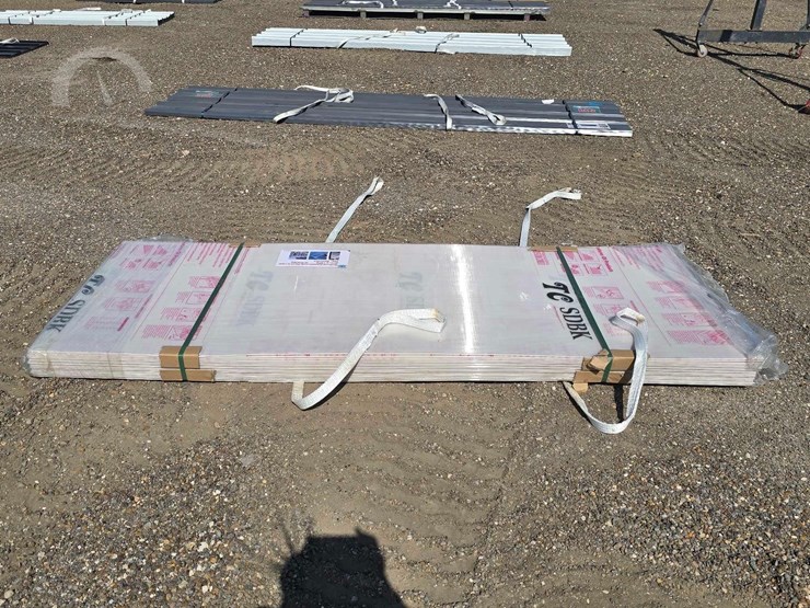 qty.-(20)-clear-multiwall-polycarbonate-panels-image-1