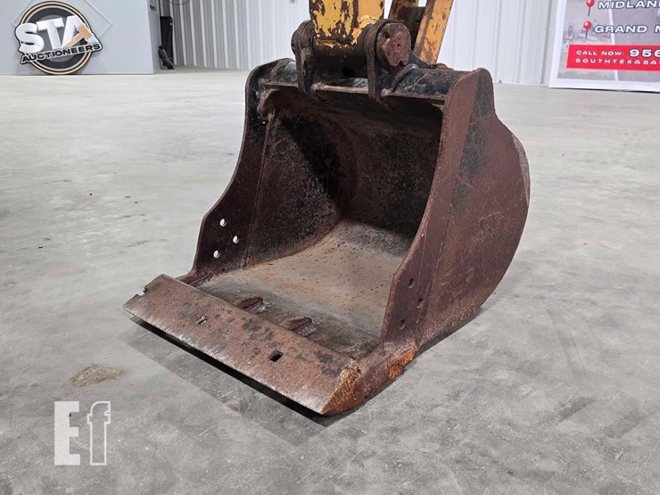 2017-caterpillar-304e2-cr-image-9