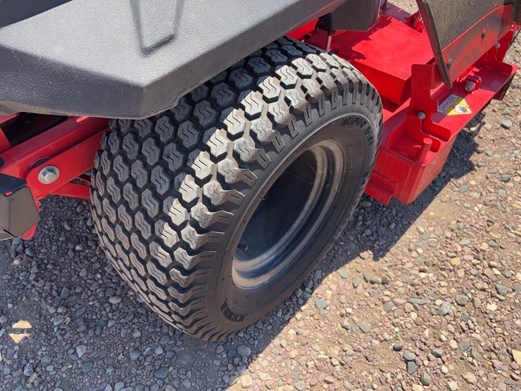 gravely-992267-zero-turn-mower-image-13