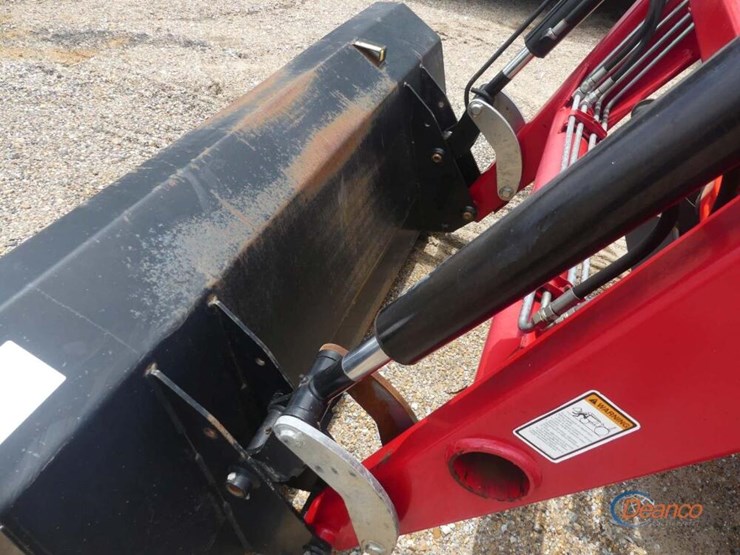 massey-ferguson-2605-image-7