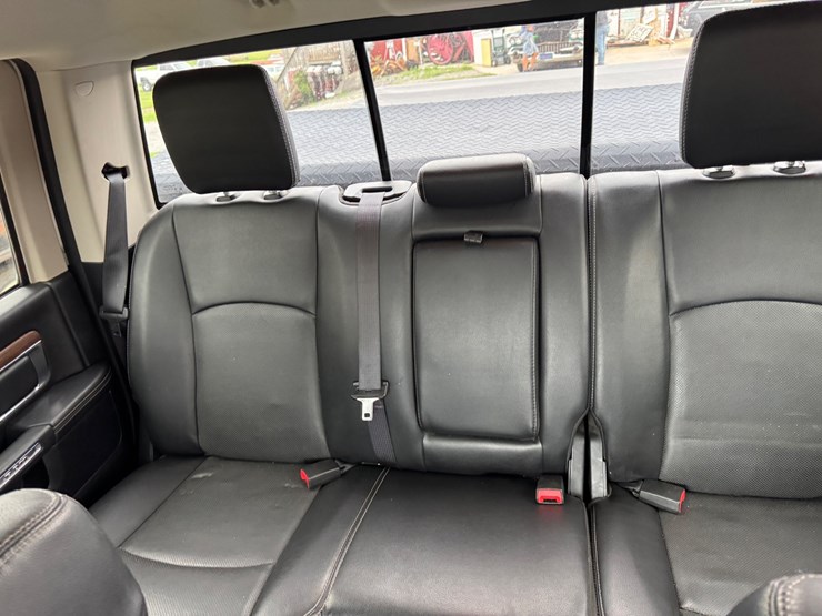 2016-dodge-ram-2500-image-22