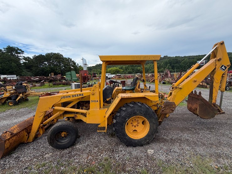 1976-deere-310a-image-5