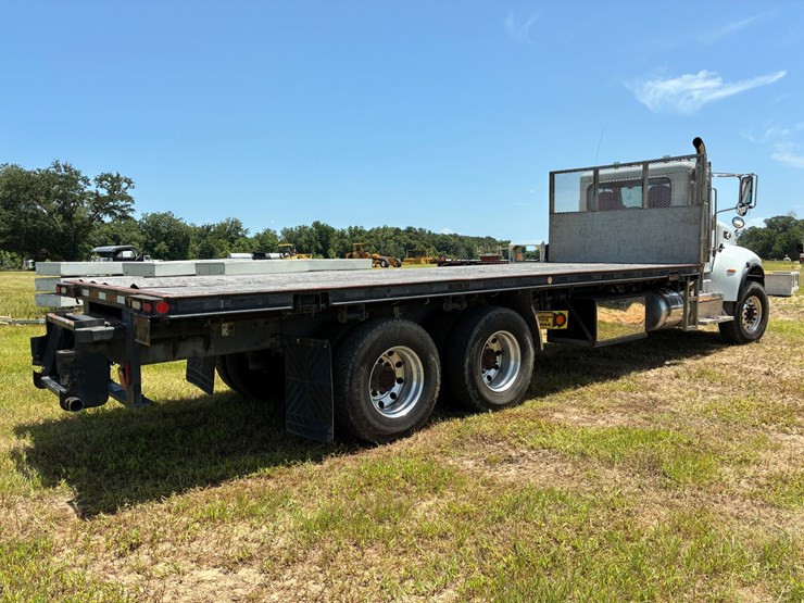 #9920-•-2015-peterbilt-image-4