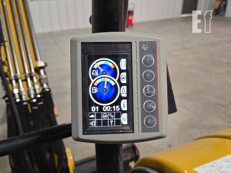 2019-caterpillar-303.5e2-cr-image-24