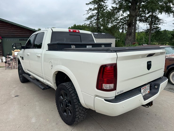 2016-dodge-ram-2500-image-9