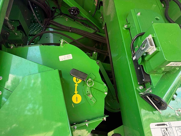 2019-john-deere-s780-image-37