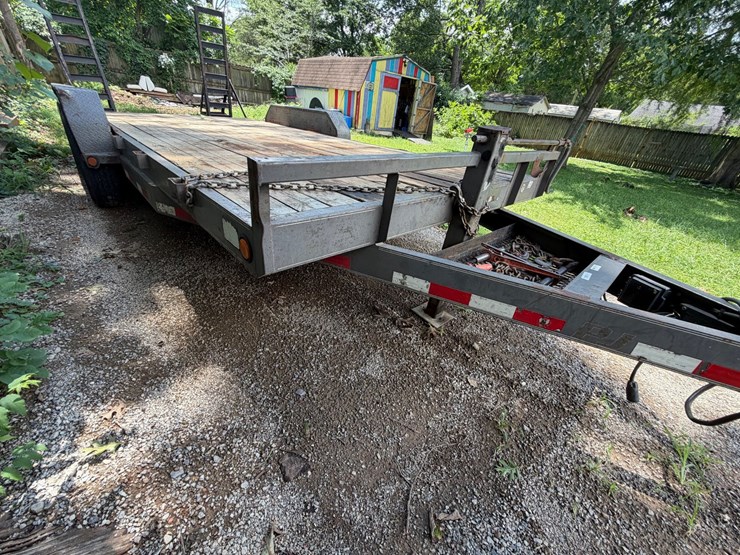 #1100-•-pj-20’-equipment-trailer-image-10