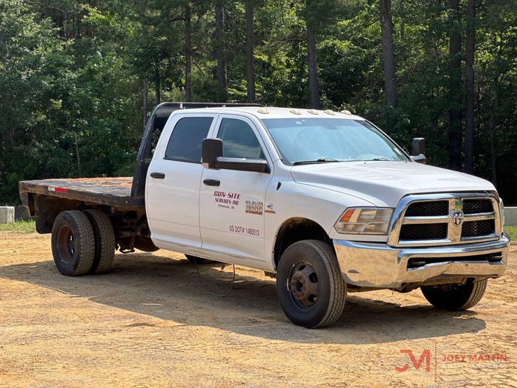 2016-dodge-3500-image-1