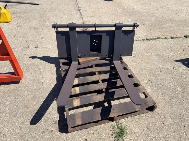 rotating-pallet-forks-image-3