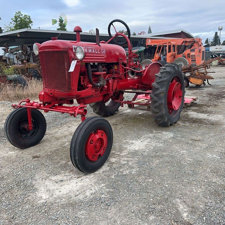 Farmall Cub