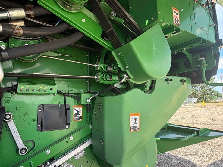2019-john-deere-s780-image-55